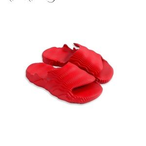 NAMI Slides in RED NWOT Men size 8